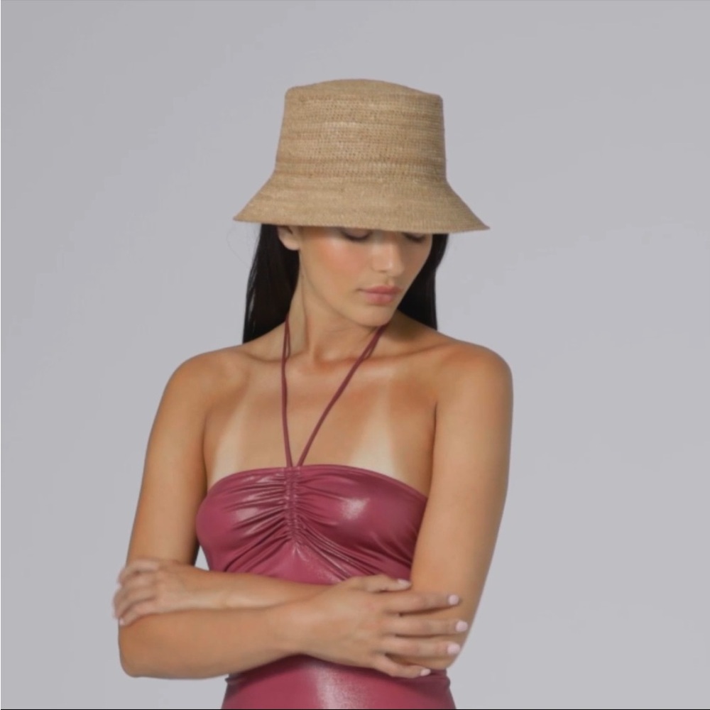 NWOT HELEN KAMINSKY BELLA BUCKET HAT MULTI SEASON COLOR NOUGAT